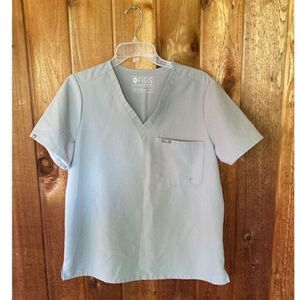 Figs scrub top woman size large